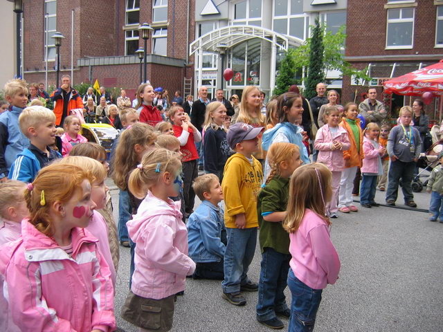 gal/2007/2007 Ruettenscheider Kinderfest/2007 Saitentwist Ruettenscheider Kinderfest 1.9. 225.jpg